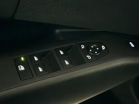 Used 2025 BMW X3 xDrive30i w/ Convenience Package image 13