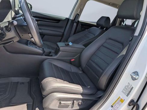 Used 2025 Honda CR-V EX-L image 16