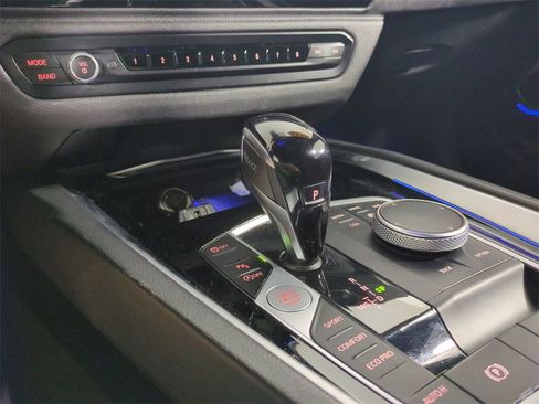 Used 2022 BMW Z4 sDrive30i w/ Driving Assistance Package image 17