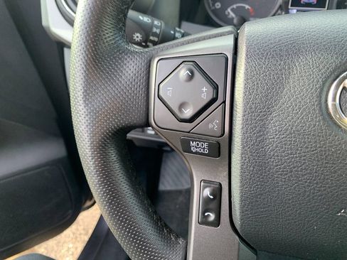 Used 2023 Toyota Tacoma TRD Off-Road image 28