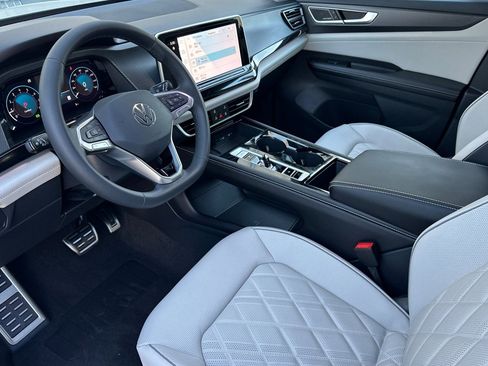 New 2026 Volkswagen Atlas Cross Sport SEL Premium R-Line AWD/4WD image 8
