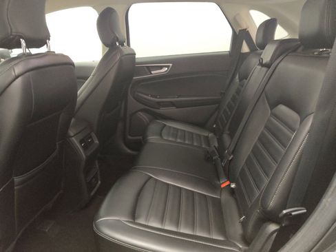 Used 2019 Ford Edge SEL w/ Equipment Group 201A image 18