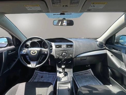 Used 2012 MAZDA MAZDA3 i Touring FWD image 11