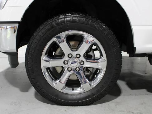 Used 2023 Ford F150 Lariat w/ Equipment Group 502A High AWD/4WD image 4