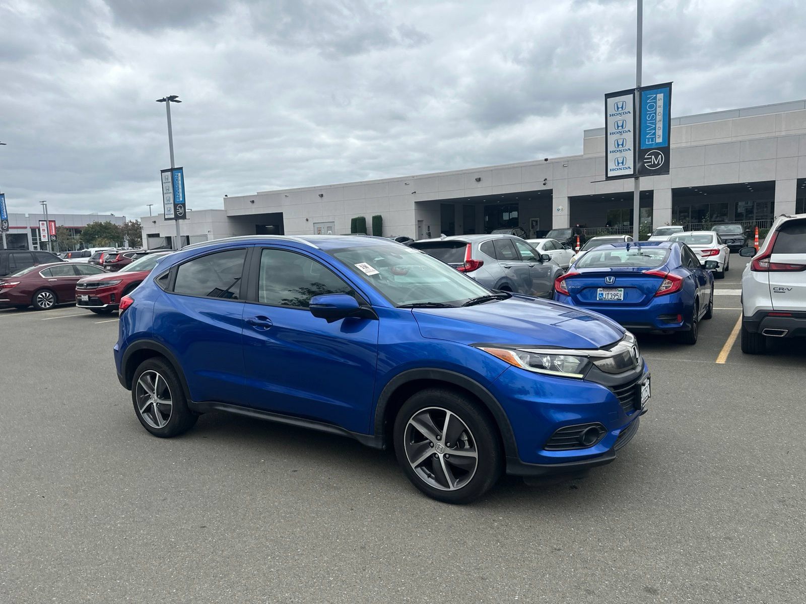 Used 2022 Honda HR-V EX image 2