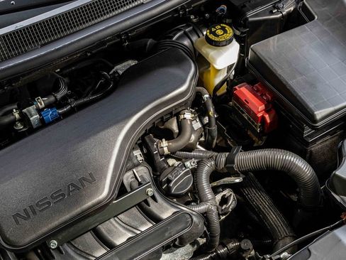 Certified 2022 Nissan Rogue Sport SV image 29