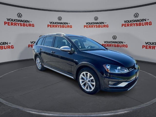Used 2017 Volkswagen Golf Alltrack SE AWD/4WD image 2