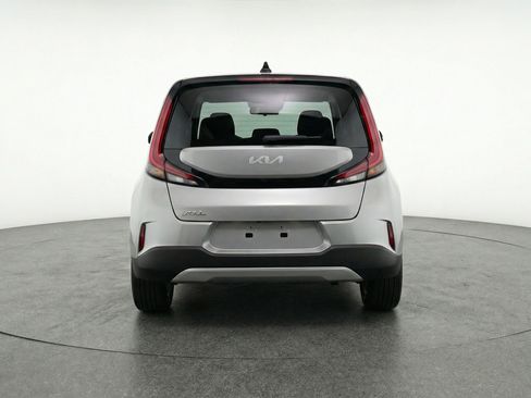 Used 2025 Kia Soul LX w/ LX Technology Package image 7