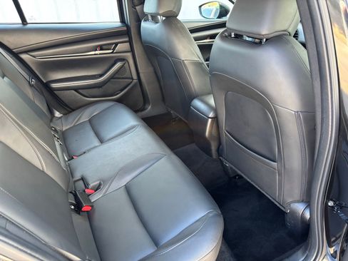 Used 2023 MAZDA MAZDA3 s image 31