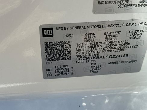 Used 2025 Chevrolet Silverado 1500 LT AWD/4WD image 36