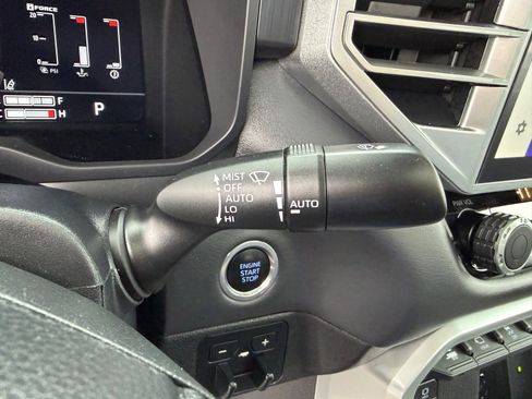 Used 2023 Toyota Tundra Platinum image 18