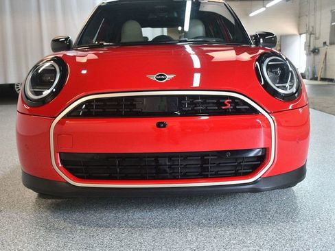 Used 2025 MINI Cooper S FWD image 13