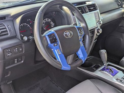 Used 2022 Toyota 4Runner SR5 Premium w/ Moonroof Package RWD image 10