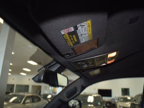 Used 2019 Toyota Tacoma TRD Off-Road w/ Technology Package AWD/4WD image 31