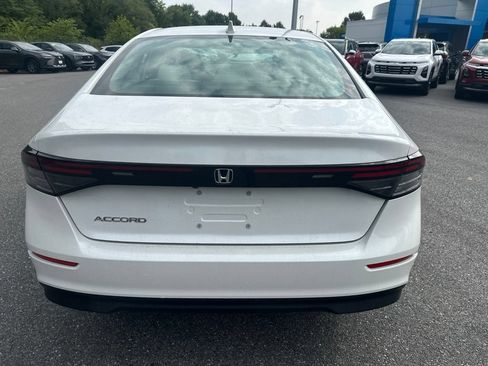 Used 2023 Honda Accord EX image 6