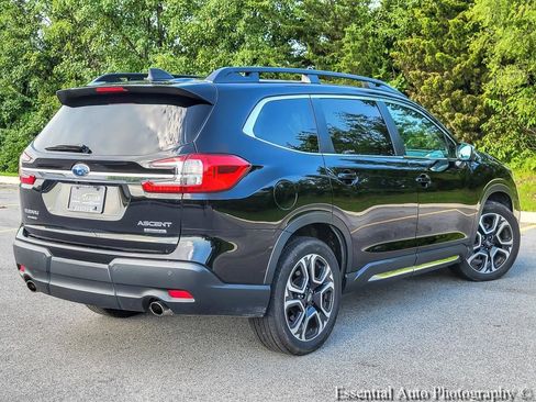 Used 2023 Subaru Ascent Limited w/ Technology Package AWD/4WD image 7