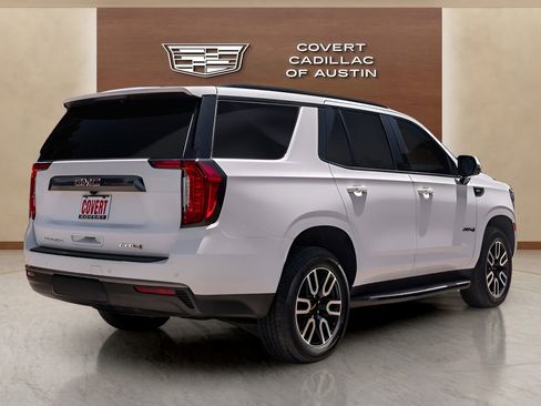 Used 2024 GMC Yukon AT4 w/ Technology Package AWD/4WD image 4