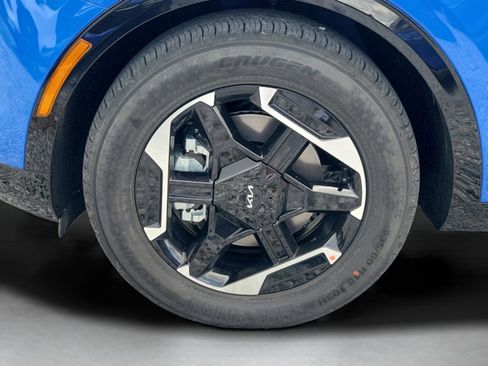 New 2026 Kia Sportage SX image 5