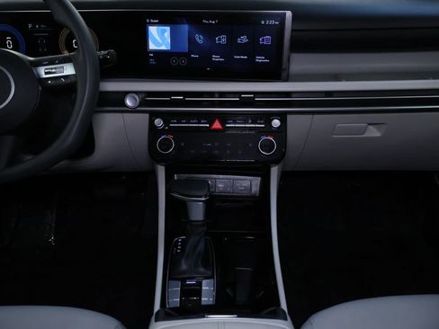 Used 2025 Hyundai Tucson SEL image 16