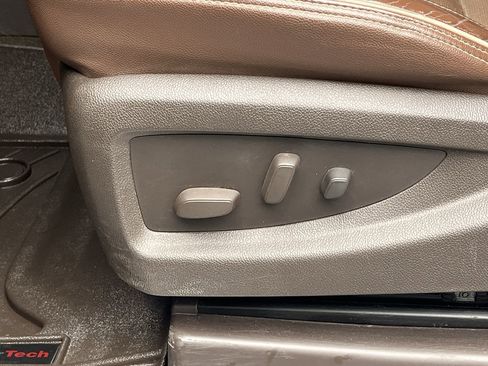 Used 2016 Chevrolet Silverado 2500 High Country w/ Duramax Plus Package image 11