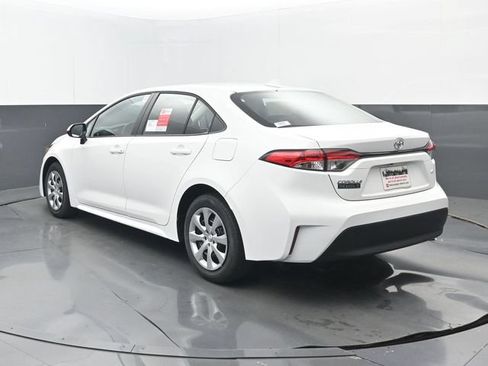 New 2026 Toyota Corolla LE FWD image 3