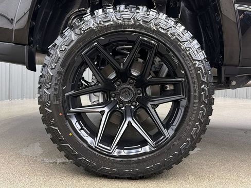 Used 2025 RAM 1500 Laramie w/ Laramie Southwest Edition AWD/4WD image 11