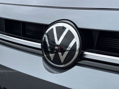 Used 2025 Volkswagen Jetta Sport image 28