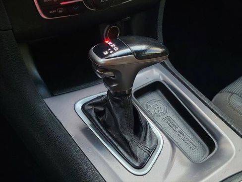 Used 2019 Dodge Charger SXT w/ Cold Weather Package AWD/4WD image 26