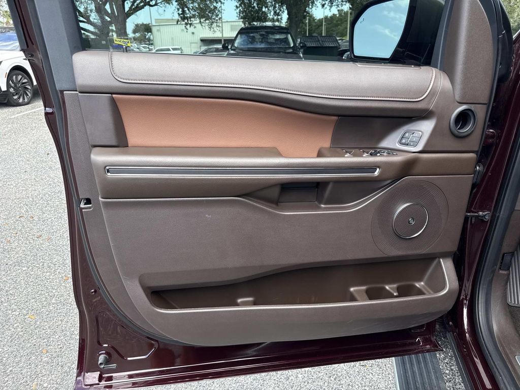 Used 2024 Ford Expedition King Ranch AWD/4WD image 19