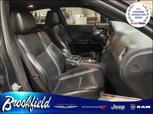 Used 2020 Dodge Charger SXT w/ Leather Interior Group image 18