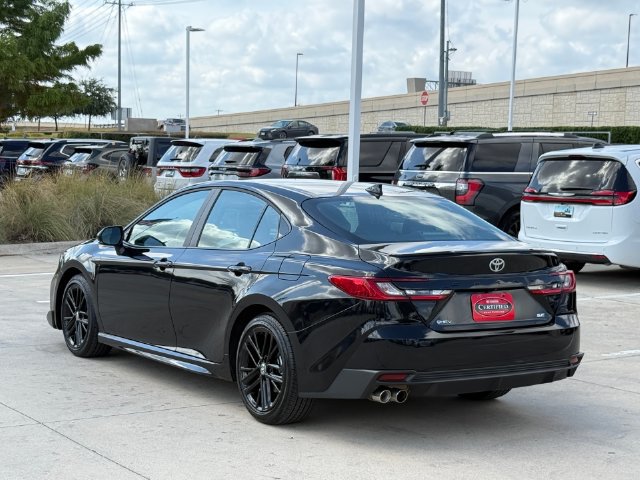 Used 2026 Toyota Camry SE FWD image 9