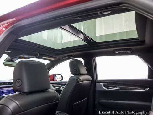 New 2025 Cadillac XT5 Sportv w/ Technology Package image 10