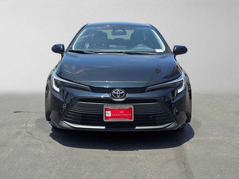 Used 2026 Toyota Corolla LE FWD image 8