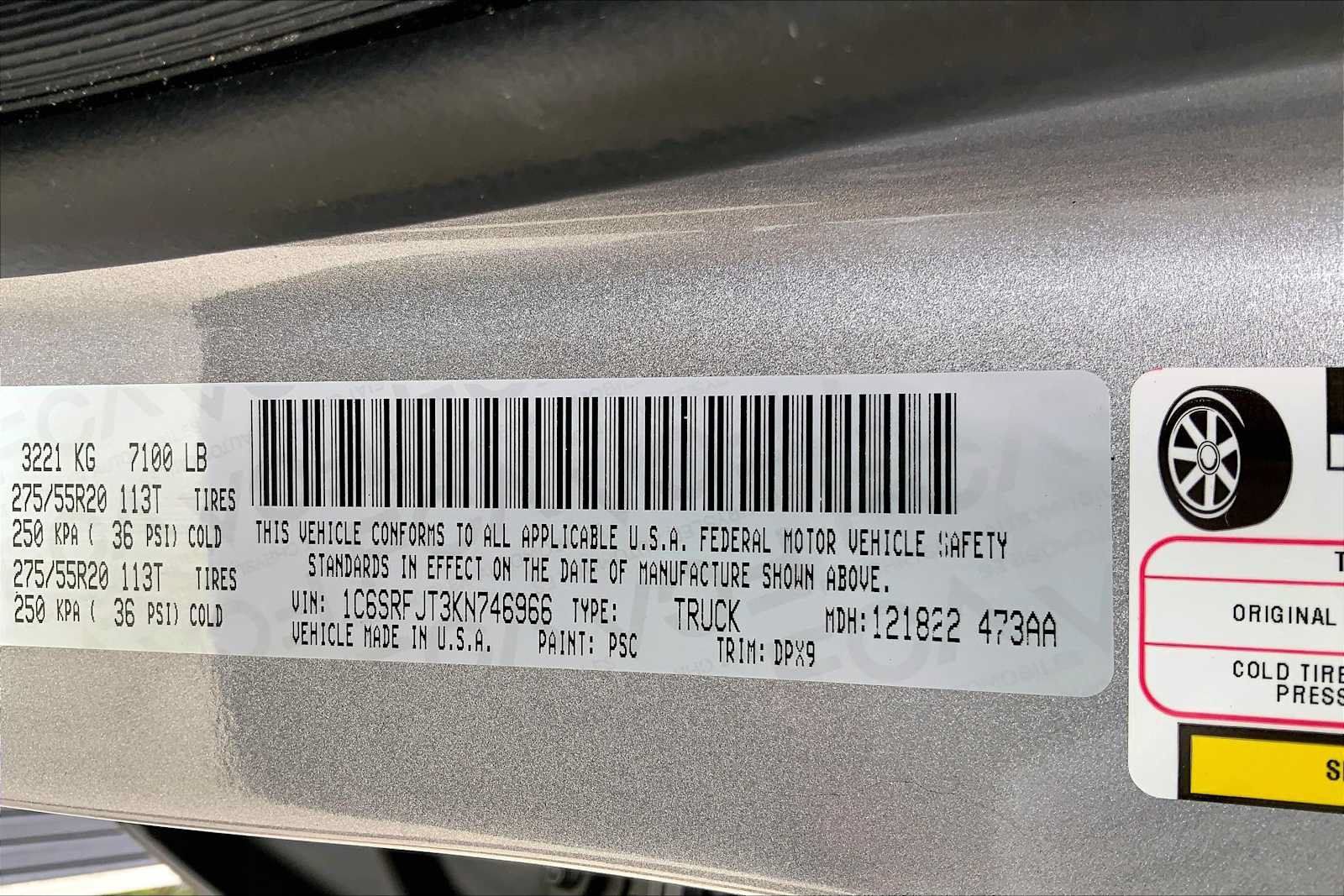 Used 2019 RAM 1500 Laramie AWD/4WD image 32