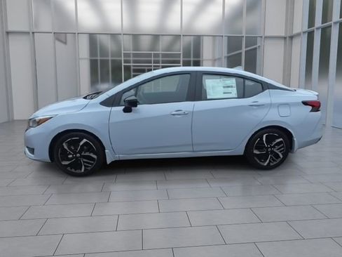 New 2025 Nissan Versa SR w/ Trunk Package image 5