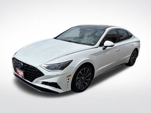 Used 2020 Hyundai Sonata Limited w/ Preferred Accessory Package FWD image 3