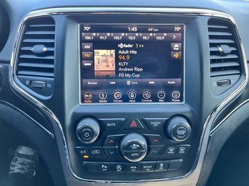 Used 2018 Jeep Grand Cherokee Limited w/ Luxury Group II image 30