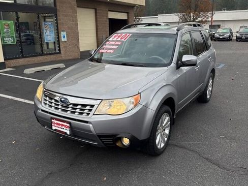 Used 2011 Subaru Forester 2.5X Limited image 2