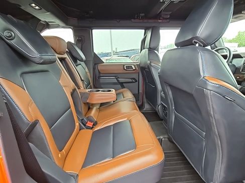 Used 2024 Ford Bronco Outer Banks AWD/4WD image 49