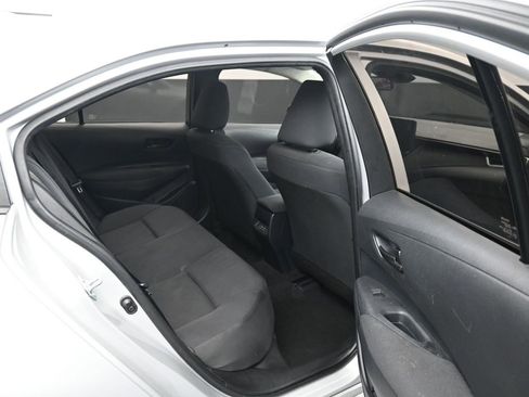 Used 2023 Toyota Corolla LE image 12