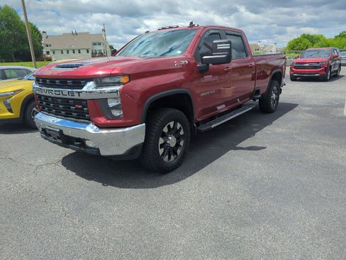 Used 2020 Chevrolet Silverado 3500 LT w/ All Star Edition AWD/4WD image 3