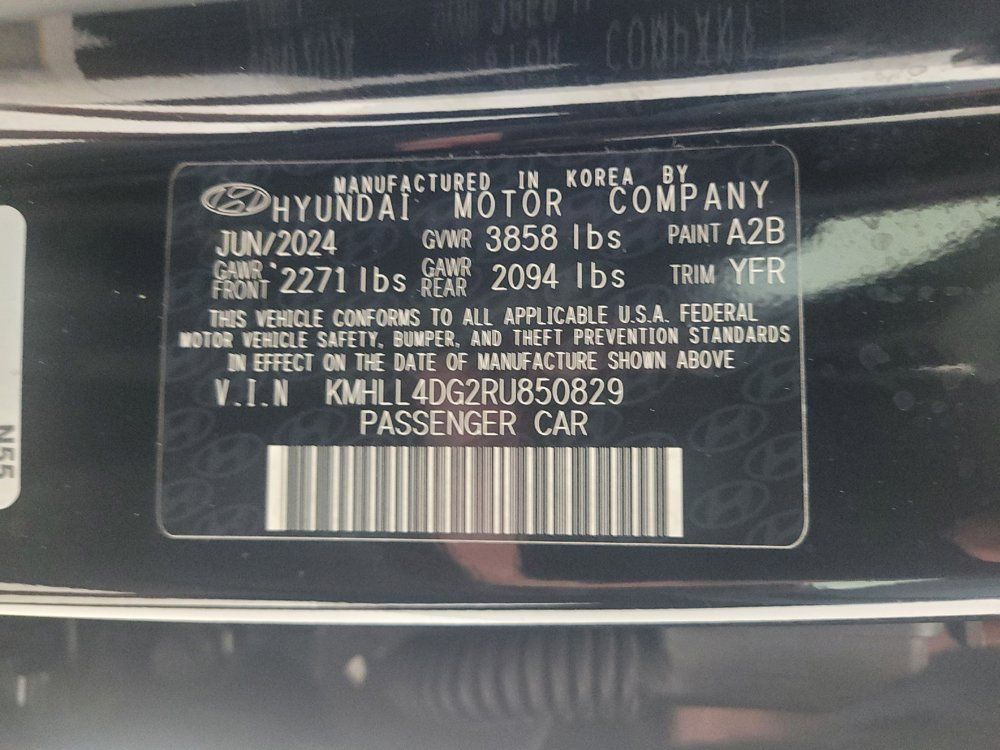 Used 2024 Hyundai Elantra SE FWD image 33