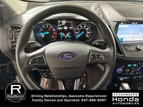 Used 2019 Ford Escape SEL image 11