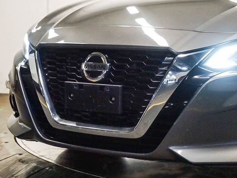 Used 2019 Nissan Altima 2.5 SV image 8