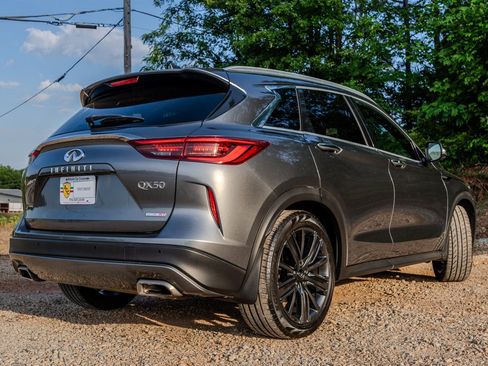 Used 2020 INFINITI QX50 Essential w/ Edition 30 Package FWD image 5