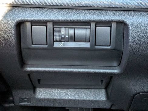 Used 2026 Subaru Crosstrek 2.5i Limited AWD/4WD image 17