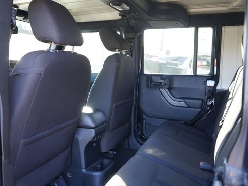 Used 2016 Jeep Wrangler Unlimited Sport w/ Quick Order Package 24S AWD/4WD image 14
