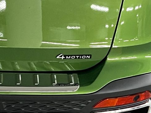 New 2026 Volkswagen Taos SEL AWD/4WD image 35
