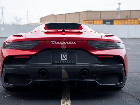 Used 2023 Maserati MC20 Spyder image 10