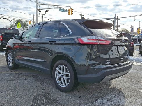 Certified 2022 Ford Edge SEL w/ Convenience Package image 4